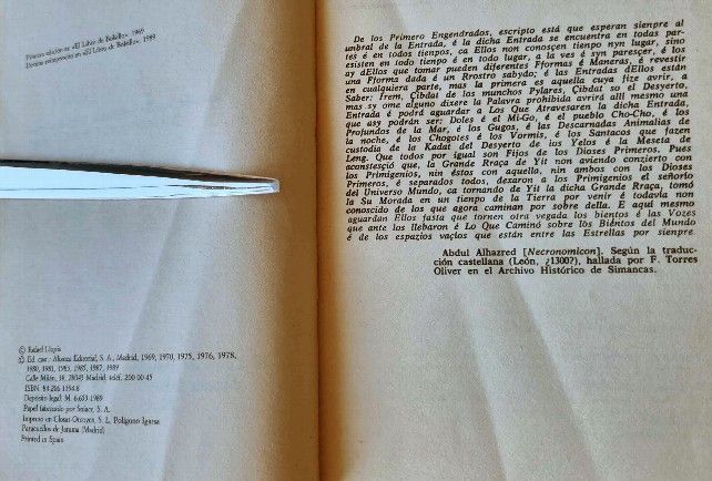A la derecha, el texto que menciona al Alacife de León en el libro 'Los Mitos de Lovecraft'.