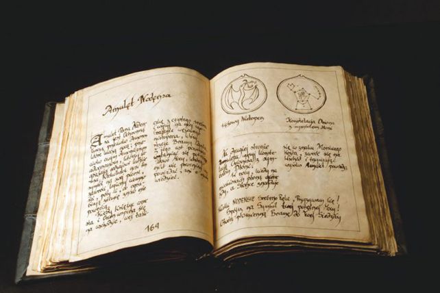 Un ejemplar ficticio del imaginado 'Alacife' de León.